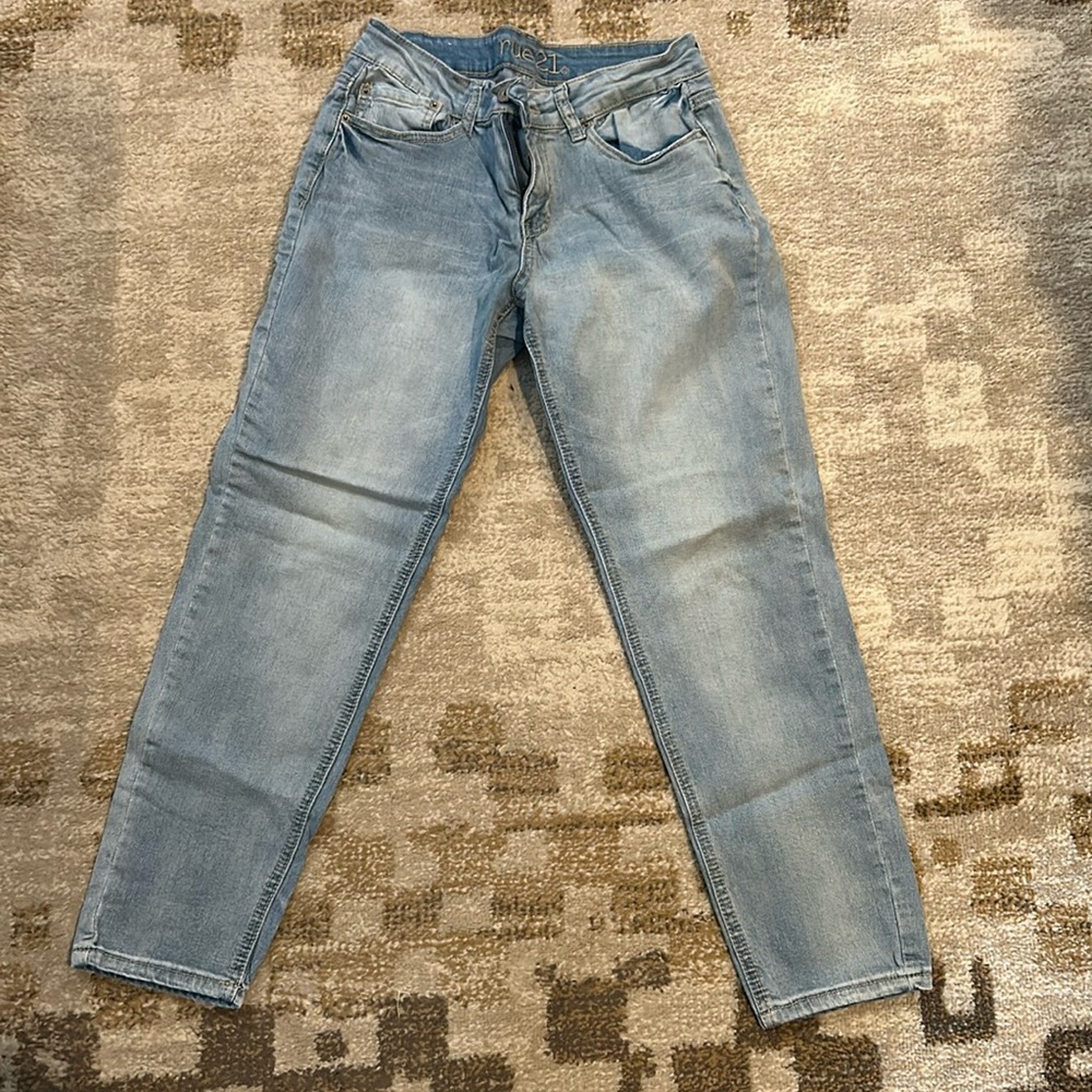 Rue21
Mid Rise Skinny jeans
Size 10S